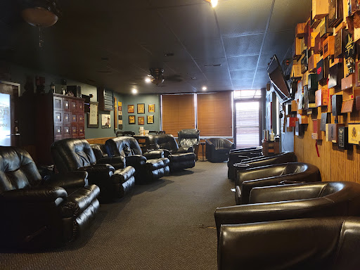 Cigar Shop «Bluegrass Discount Tobacco», reviews and photos, 1218 N Main St # C, Williamstown, KY 41097, USA