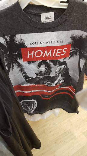 Used Clothing Store «Buffalo Exchange Boston - Allston», reviews and photos, 180 Harvard Ave, Boston, MA 02134, USA