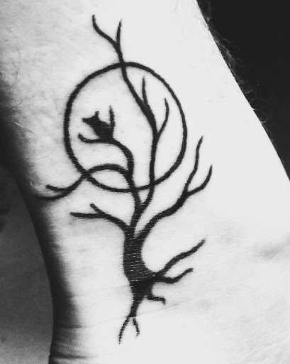 Tattoo Shop «Atomic Tattoos», reviews and photos, 1507 E North Ave, Milwaukee, WI 53202, USA