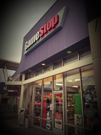 Video Game Store «GameStop», reviews and photos, 1783 N Victory Pl, Burbank, CA 91502, USA