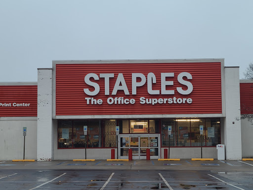 Office Supply Store «Staples», reviews and photos, 25 W Central Ave, Bergenfield, NJ 07621, USA