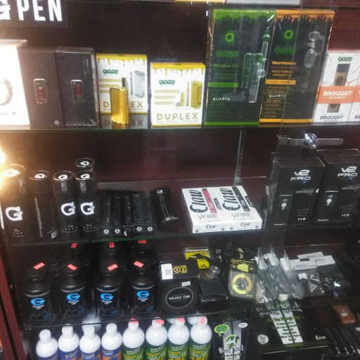 E-commerce Service «Smoke Shop», reviews and photos, 3363 Auburn Rd, Auburn Hills, MI 48326, USA