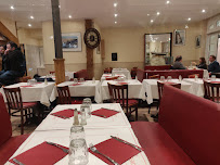 Atmosphère du Restaurant français Café de France à Villers-sur-Mer - n°10