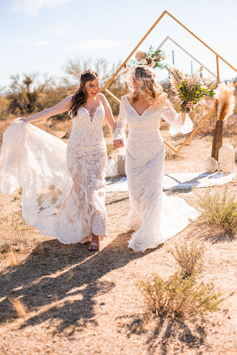 Bridal Shop «Strut Bridal Salon - Sizes 12+», reviews and photos, 4264 Atlantic Ave, Long Beach, CA 90807, USA