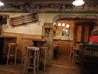 Atmosphère du Restaurant Le Refuge à Les Rousses - n°18
