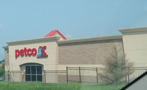 Pet Supply Store «Petco Animal Supplies», reviews and photos, 600 NE Vivion Rd, Kansas City, MO 64118, USA