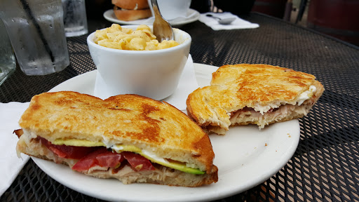 805 Bar & Grilled Cheese