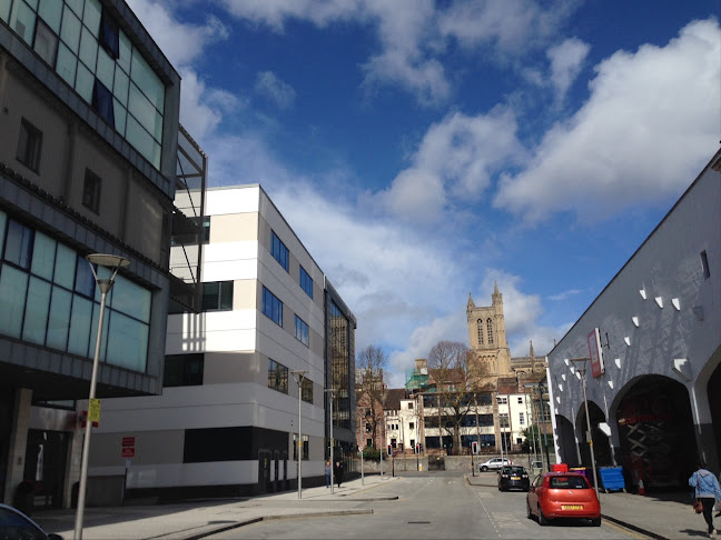 Opinii despre Hargreaves Lansdown în Bristol - Financial Consultant