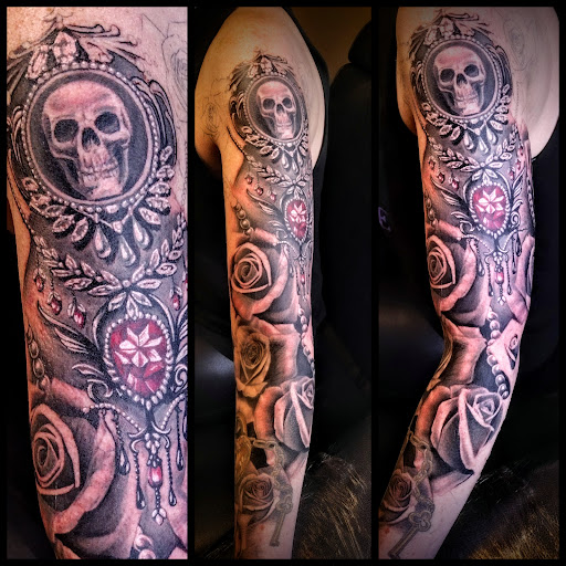 Explore hummingbird tattoo ideas, creative tattoo ideas in College Station, available at The Ineffable Tattoo Experience