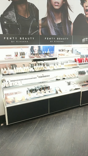 Cosmetics Store «SEPHORA», reviews and photos, Smith Haven Mall Smith Haven Mall, Lake Grove, NY 11755, USA