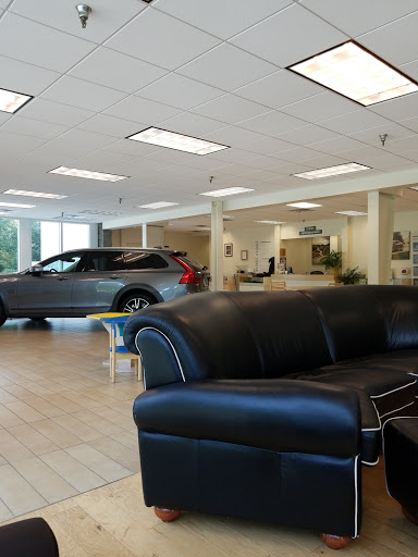 Car Dealer «Bill Gray Volvo Cars», reviews and photos, 2897 Washington Rd, McMurray, PA 15317, USA