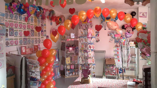 Sparkles Party Balloons & Sparkles Beauty Box