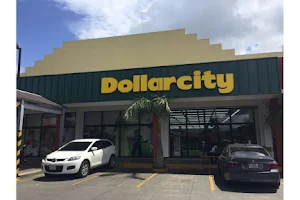 Dollarcity Plaza Florida image