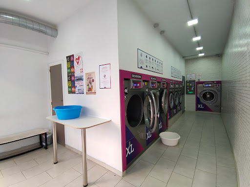Lavanda Lavanderia Autoservicio en Santa Eulària des Riu, Islas Baleares