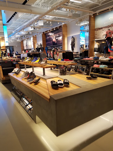 Clothing Store «Under Armour Brand House», reviews and photos, 7977 Tysons Corner Center, Tysons, VA 22102, USA