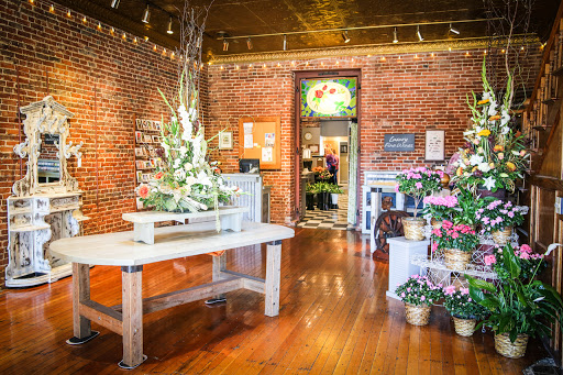 Florist «Foothill Flowers», reviews and photos, 102 W Main St, Grass Valley, CA 95945, USA