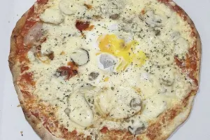 Pizza Ricoli image
