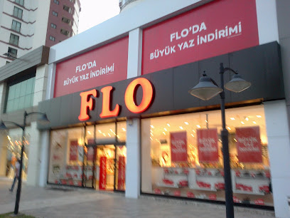 FLO Adana Cadde Şenbayrak Plaza Mağazası