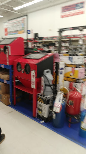 Hardware Store «Harbor Freight Tools», reviews and photos, 1704 E Belt Line Rd, Richardson, TX 75081, USA