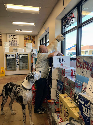 Liquor Store «Farmingdale Liquor Store», reviews and photos, 85 Main St, Farmingdale, NJ 07727, USA