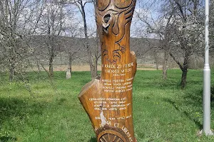 Híres Erdőbényeiek Emlékparkja image
