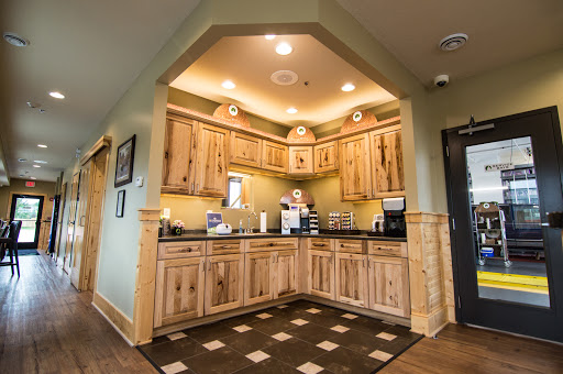 Auto Body Shop «LOF-Xpress Oil Change - Ames», reviews and photos, 520 S Duff Ave, Ames, IA 50010, USA