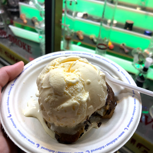 Cookie Shop «Insomnia Cookies», reviews and photos, 1227 Washington Ave, Miami Beach, FL 33139, USA