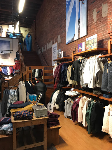 Clothing Store «Patagonia Boston», reviews and photos, 346 Newbury St, Boston, MA 02115, USA