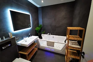 Suites Residences Spa image