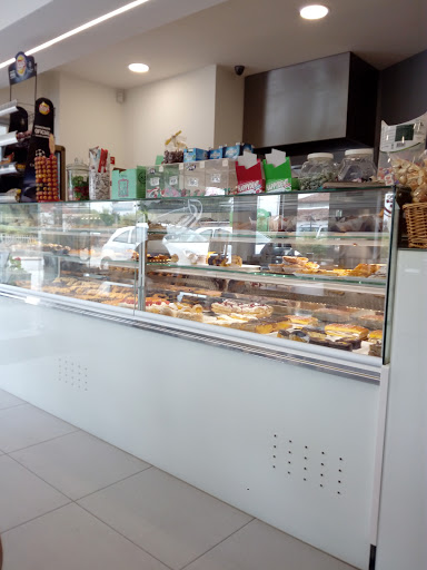 Pastelaria Perola Doce no Alfena, Porto