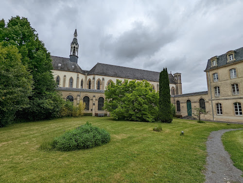 attractions Monastère Sainte Trinité - Hôtellerie Bayeux