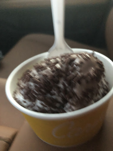 Ice Cream Shop «Carvel», reviews and photos, 1551 Dutch Broadway, Valley Stream, NY 11580, USA