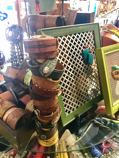 Boutique «Everchanging Seasons Consignment Boutique», reviews and photos, 710 Forest Ave, Portland, ME 04103, USA