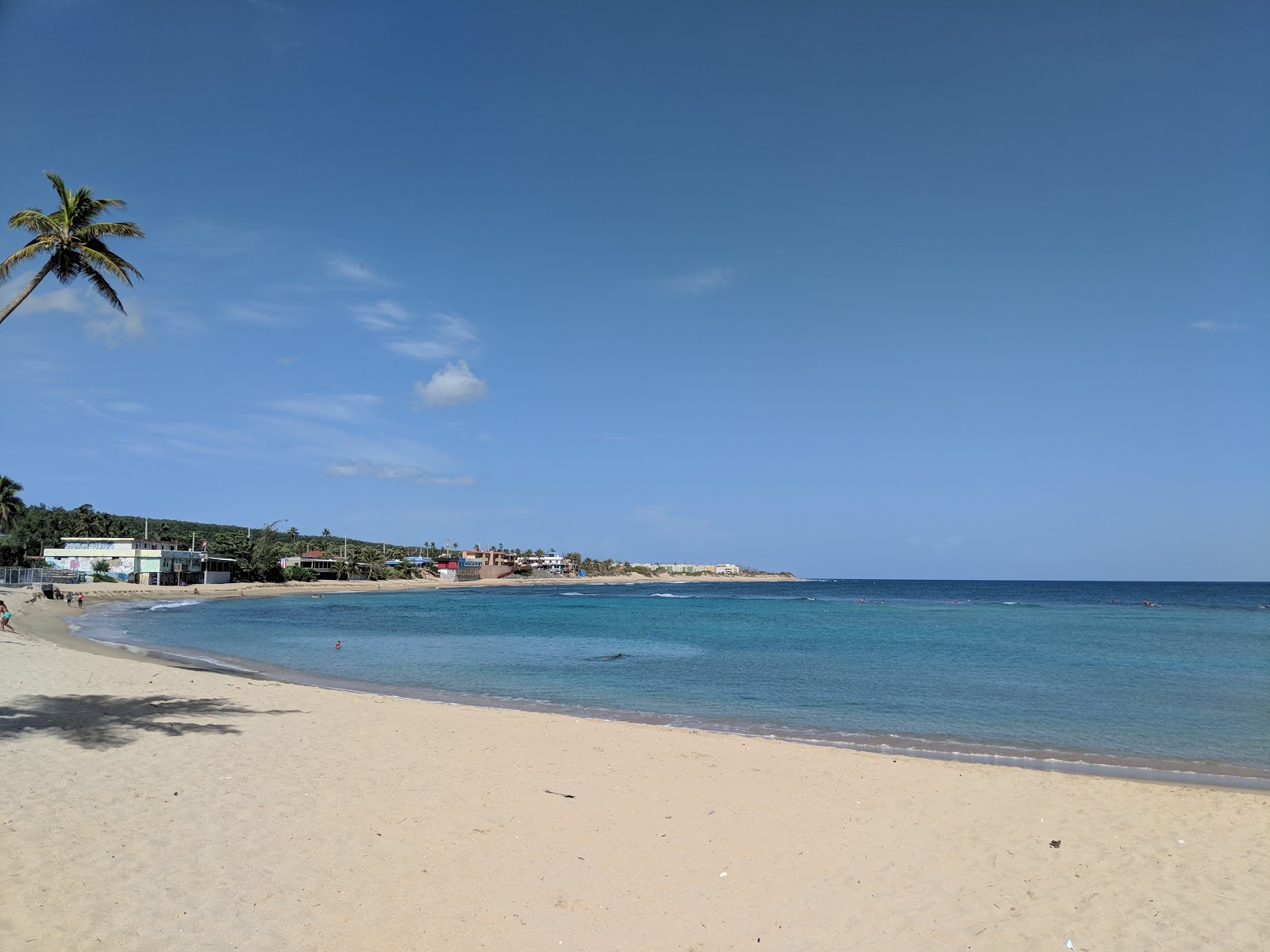 Φωτογραφία του Playa Jobos με ευρύχωρη ακτή