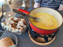 Fondue du Restaurant de fondues Le Monchu Restaurant Savoyard à Chamonix à Chamonix-Mont-Blanc - n°3