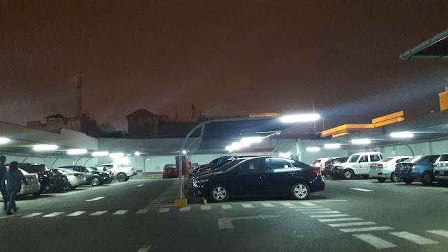 Opinii despre Estacionamiento Santo Domingo în Trujillo - Aparcamiento