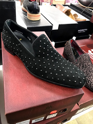 Discount Store «D&K Suit City», reviews and photos, 2975 Headland Dr SW, Atlanta, GA 30311, USA