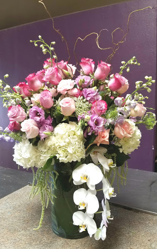 Florist «Louis Gardens Florist», reviews and photos, 1251 S Beach Blvd q, La Habra, CA 90631, USA