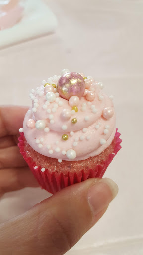 Bakery «Designer Desserts», reviews and photos, 56 Lincolnway, Valparaiso, IN 46383, USA