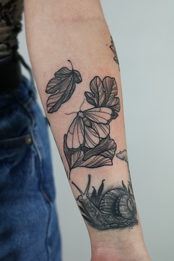 Explore american flag tattoo ideas, creative tattoo ideas in Saint Petersburg, available at Lucky You Tattoo