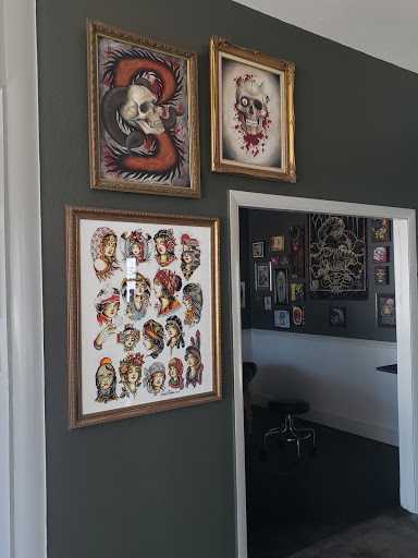 Tattoo Shop «King Street Body Gallery», reviews and photos, 220 W King St # 8, Cocoa, FL 32922, USA