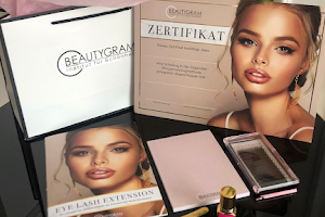 Beautygram® Institut für Schönheit | Wimpernverlängerung MakeUp Augenbrauen