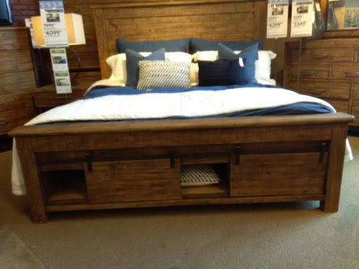 Furniture Store «Ashley HomeStore», reviews and photos, 905 Perimeter Dr, Schaumburg, IL 60173, USA