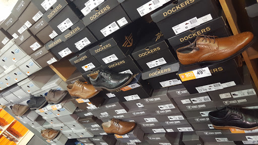 Shoe Store «Rack Room Shoes», reviews and photos, 2833 Market Center Dr, Rockwall, TX 75032, USA