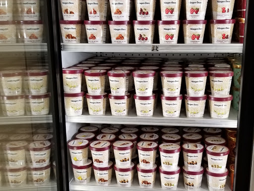 Grocery Store «Stop & Shop», reviews and photos, 370 Hemingway Ave, East Haven, CT 06512, USA