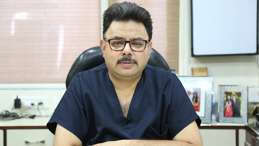 डॉ अखिलेश शर्मा