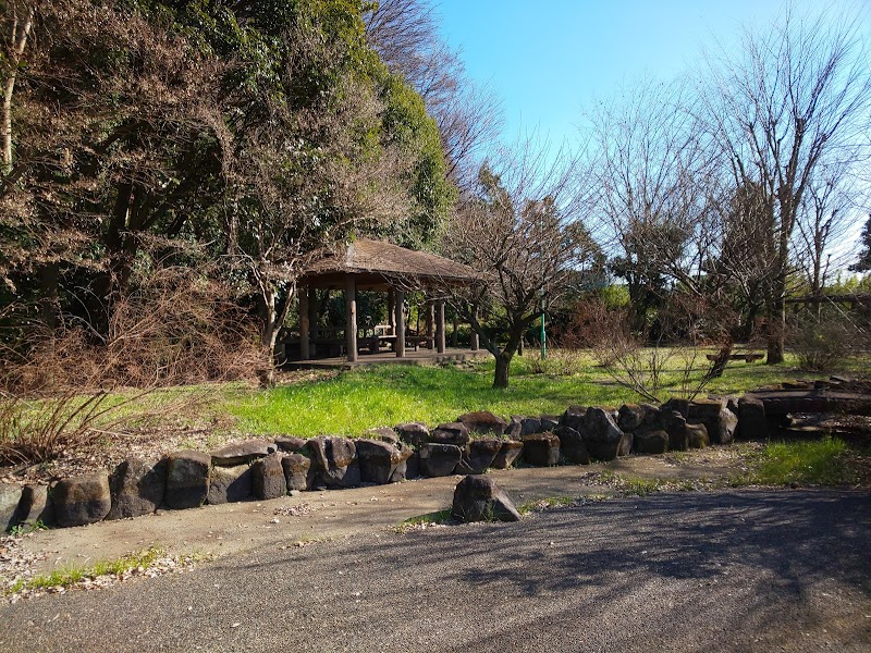 長坂山ノ根 水辺の公園
