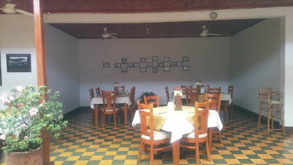 Restaurante La Casa De Aura