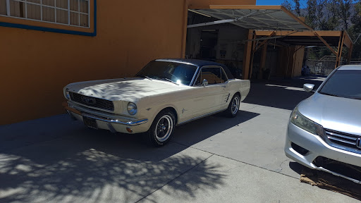 Auto Body Shop «J & S Auto Body Inc», reviews and photos, 517 W Foothill Blvd, Glendora, CA 91741, USA