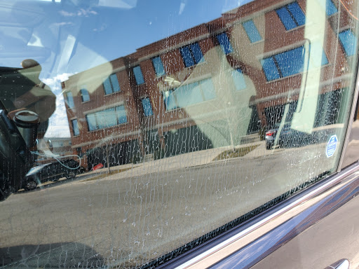 Car Wash «NASCAR Car Wash Elmwood Park», reviews and photos, 7525 W Grand Ave, Elmwood Park, IL 60707, USA